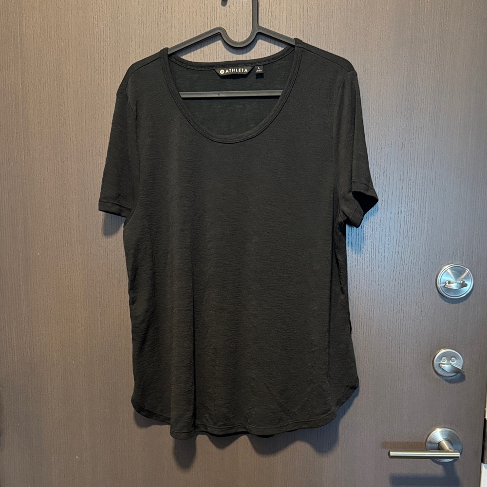 Athleta Classic Black Short Sleeve Tee